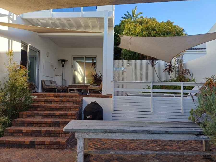 3 Bedroom Property for Sale in Marina Da Gama Western Cape